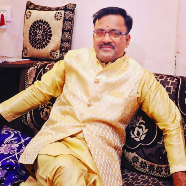 Pandit Mitesh Pandey Ji